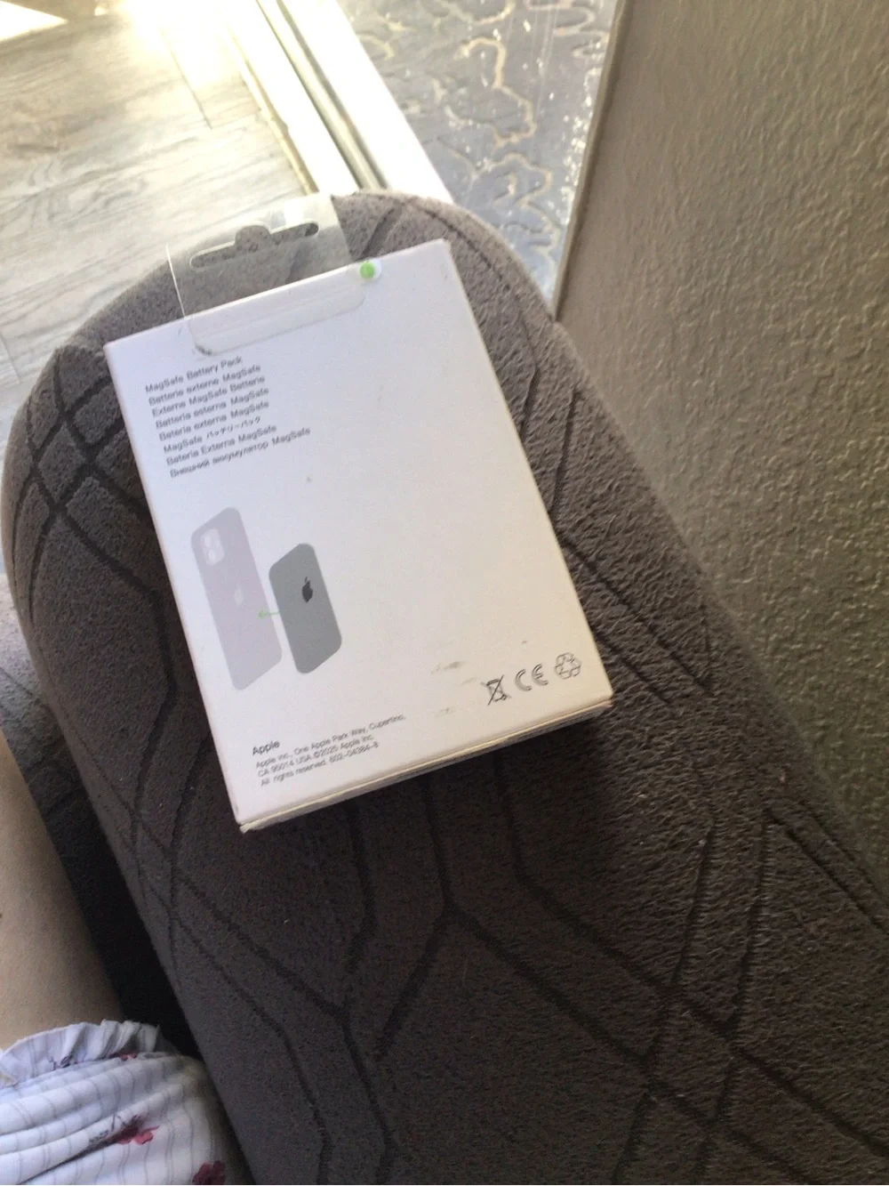 Apple iPhone Battery Pack MagSafe - White